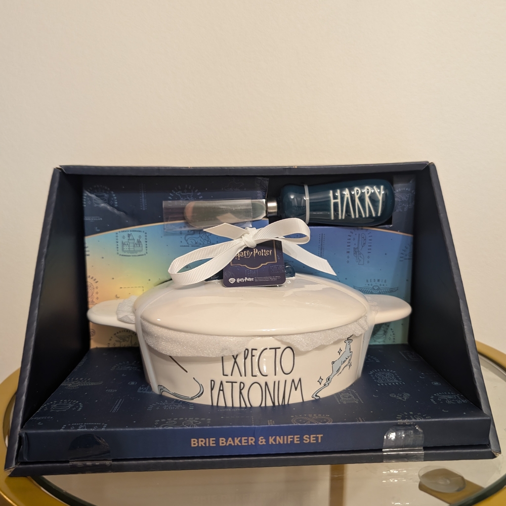 🪄 Harry Potter "Expecto Patronum" Brie Baker & Knife Set | Rae Dunn | NWT
